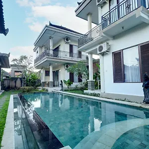 Queen Bisma - 10 Min Walking To Center Holiday park